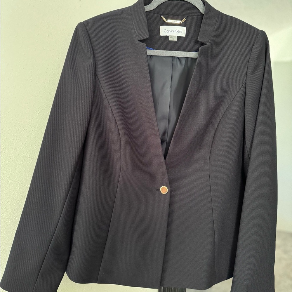 Women’s navy blazer